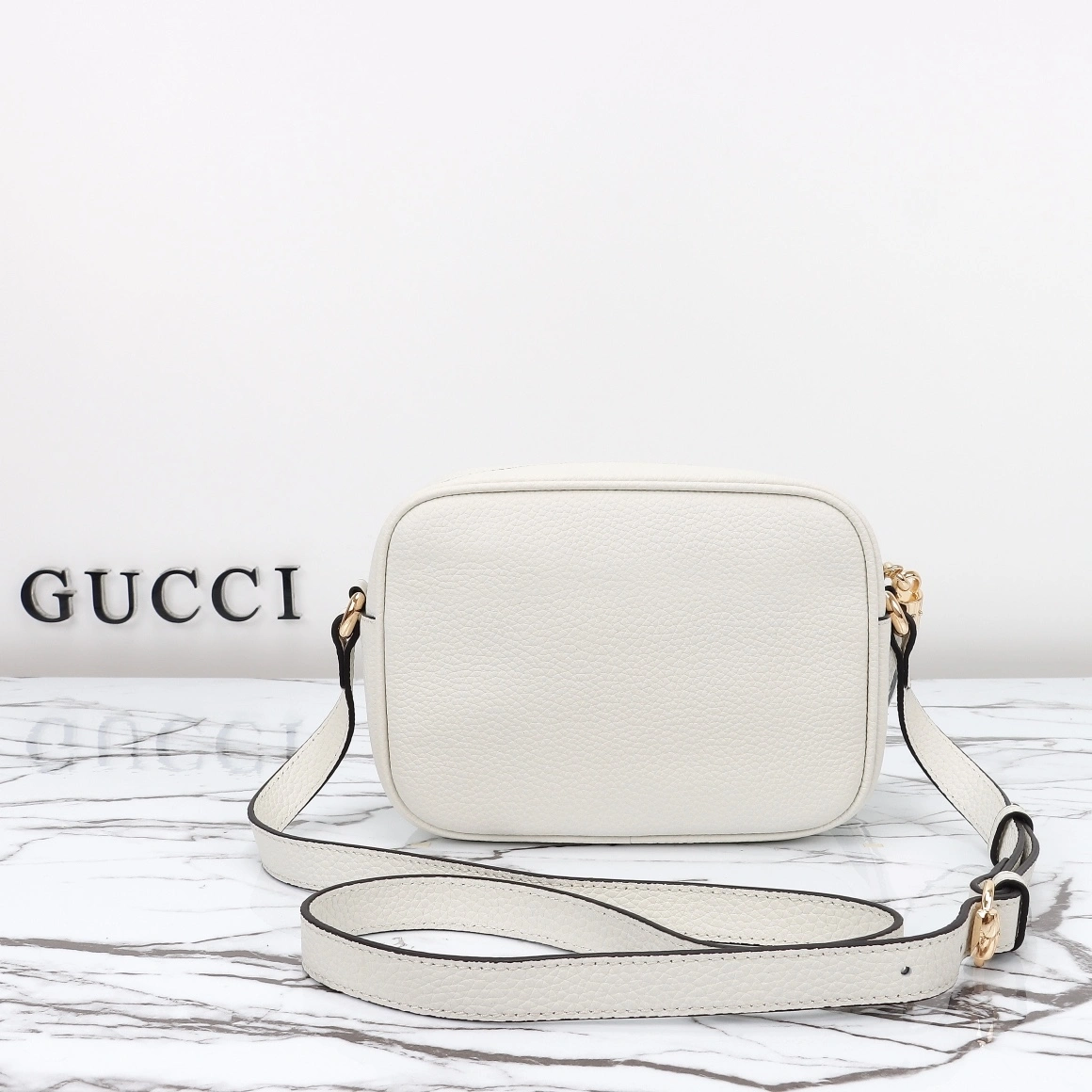 GG Pebbled Calfskin Small Soho Disco Bag ZipUp 1023