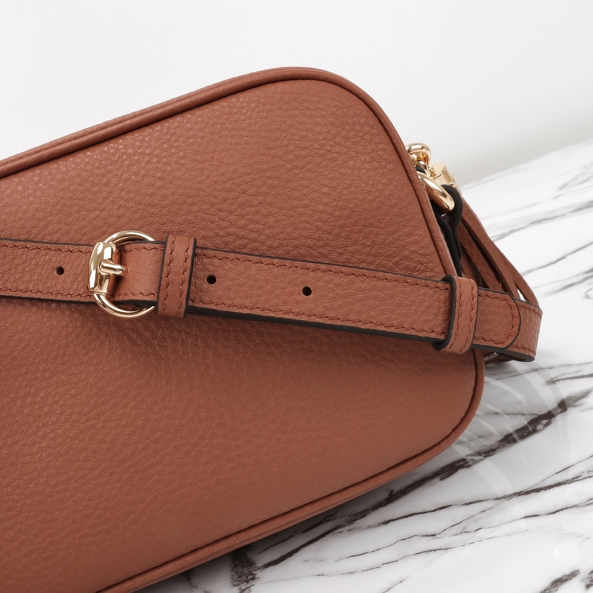 ComfortFit GG Pebbled Calfskin Small Soho Disco Bag 1044