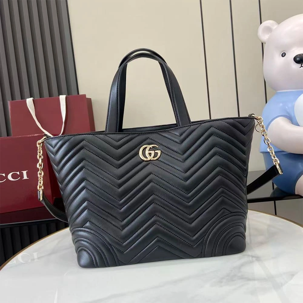 Elegant Gucci Betty medium tote bag 992
