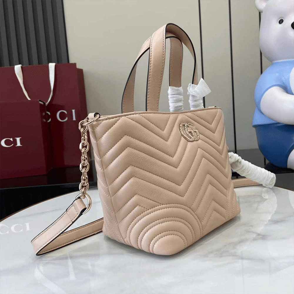 MoistureWicking Gucci Betty small tote bag 958