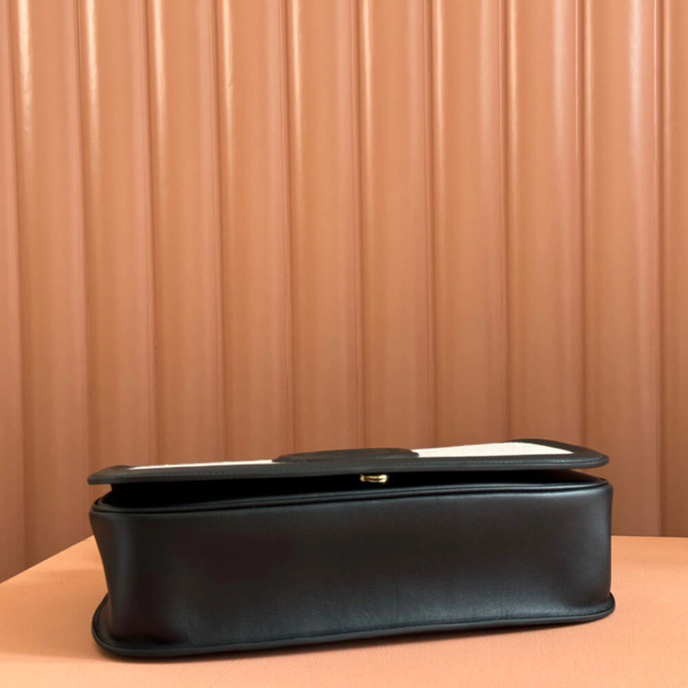 Bright Gucci Blondie medium top handle bag 949