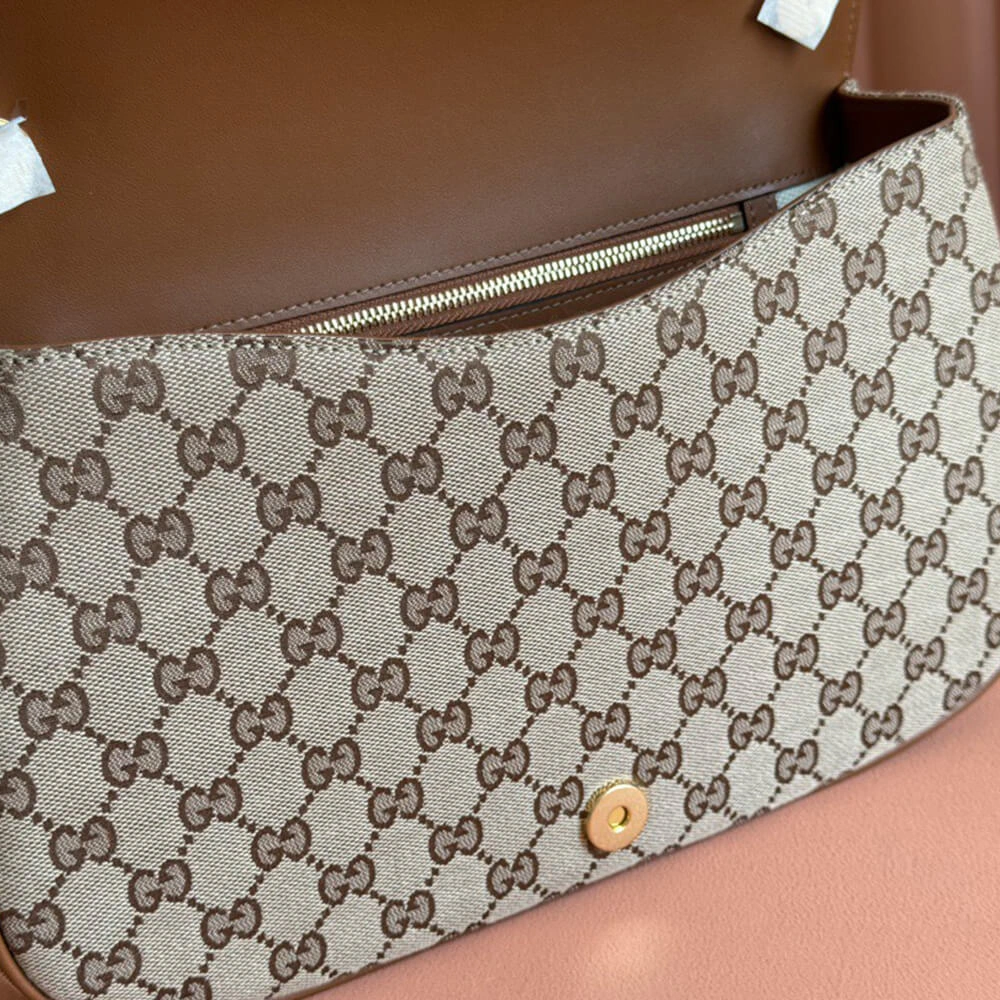 Gucci Blondie medium top handle bag Compact 1049