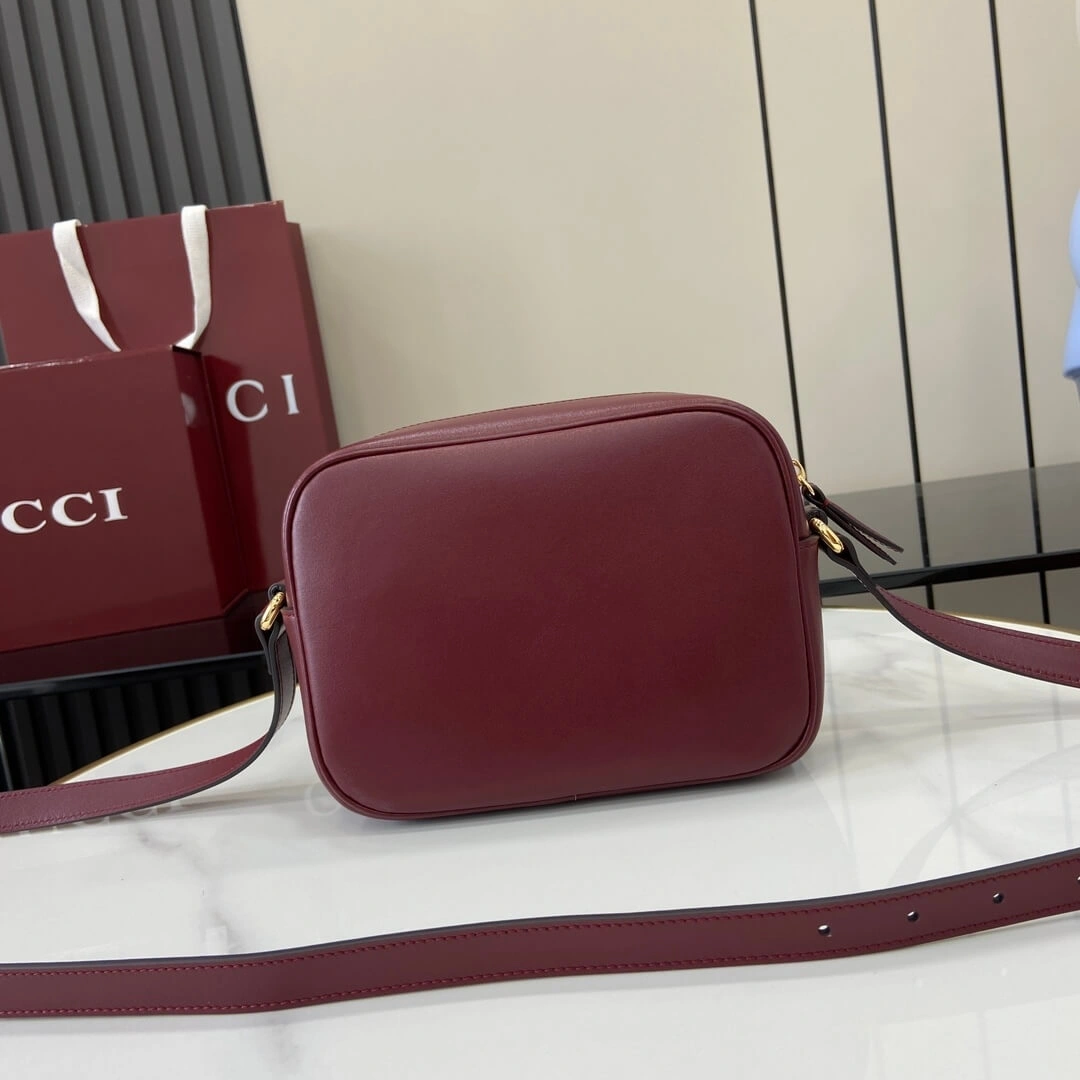 Bold Gucci Blondie mini shoulder bag 1058