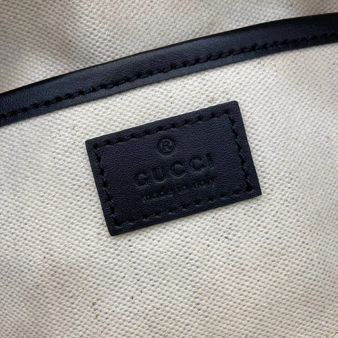 Gucci Blondie mini shoulder bag Stylish 1057
