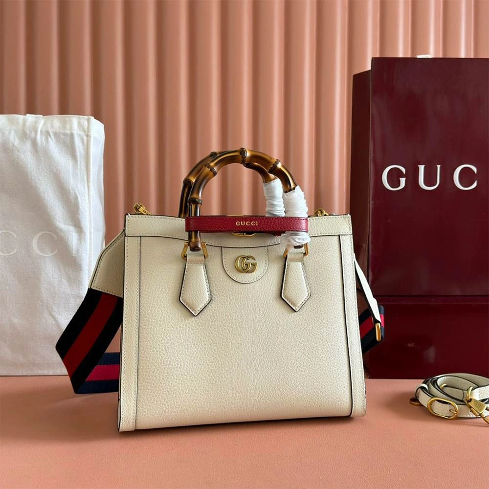 Gucci Diana medium tote bag(HIGH-END GRADE) Versatile 1017