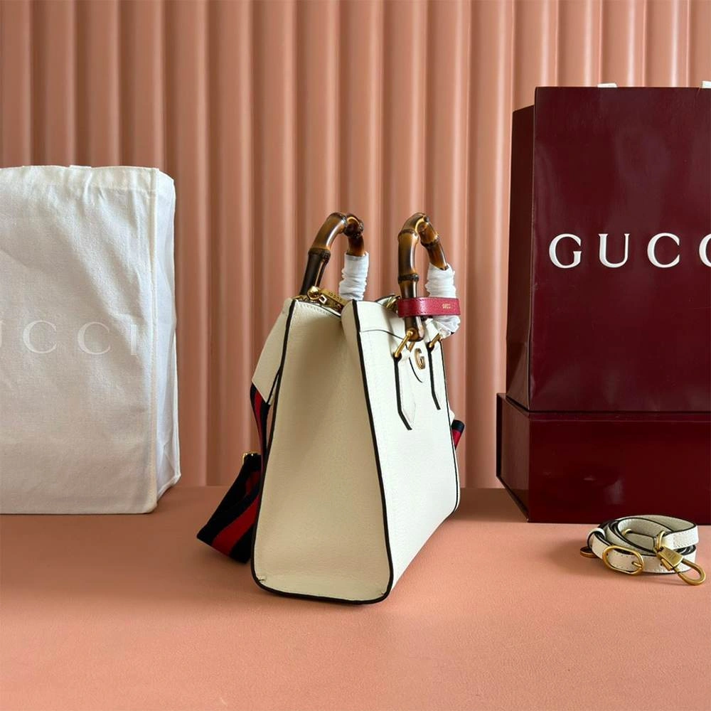 Gucci Diana medium tote bag(HIGH-END GRADE) Versatile 1017