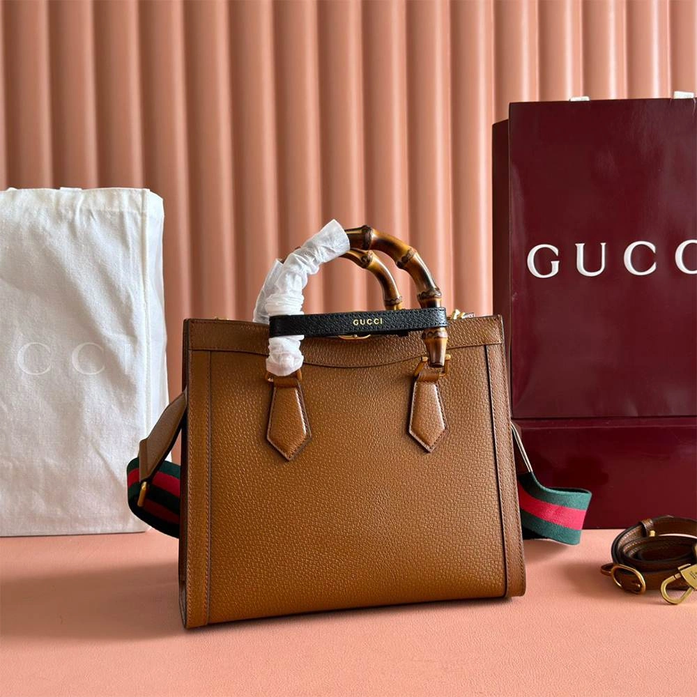 Gucci Diana medium tote bag(HIGH-END GRADE) Timeless 989