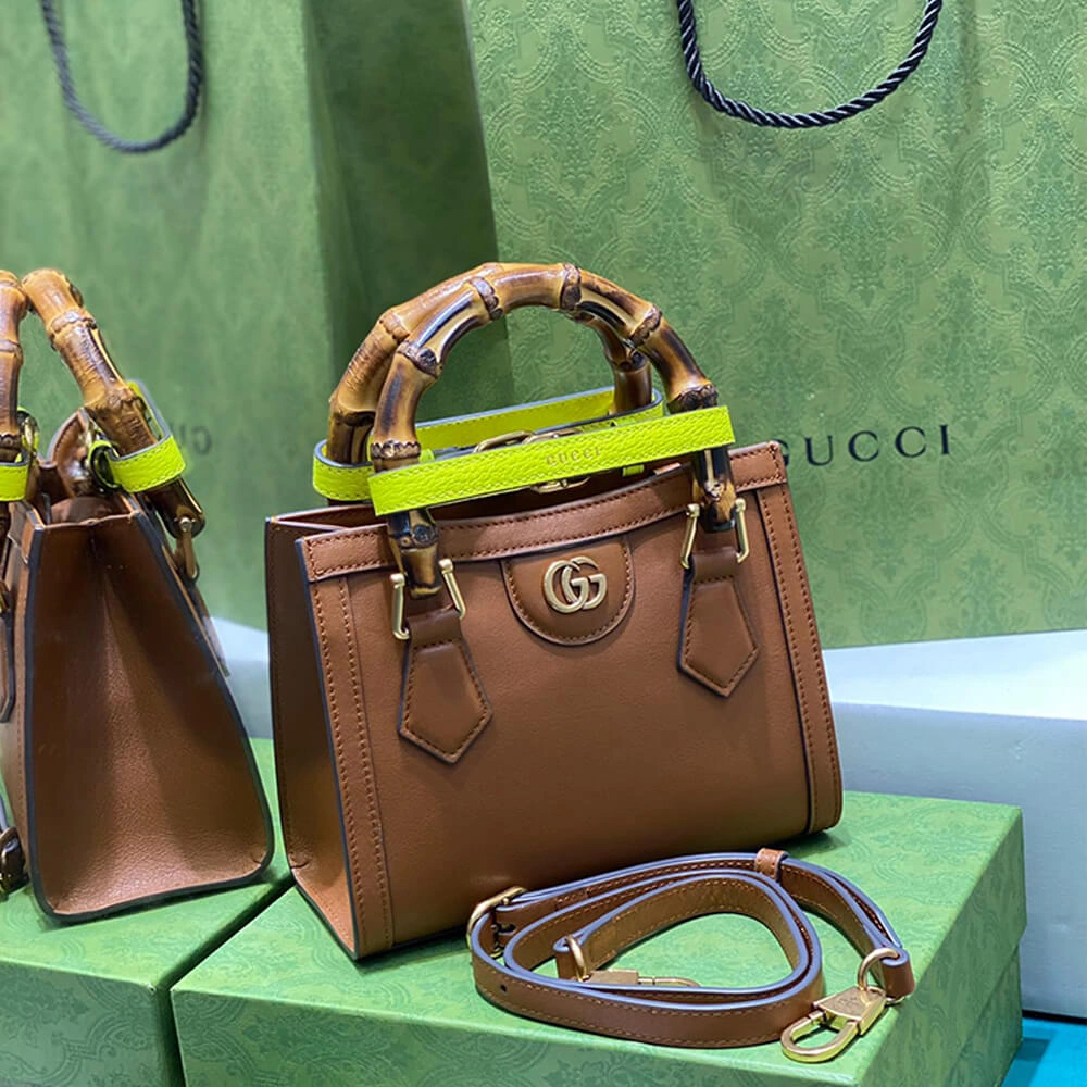 Sophisticated Gucci Diana mini tote bag 1146