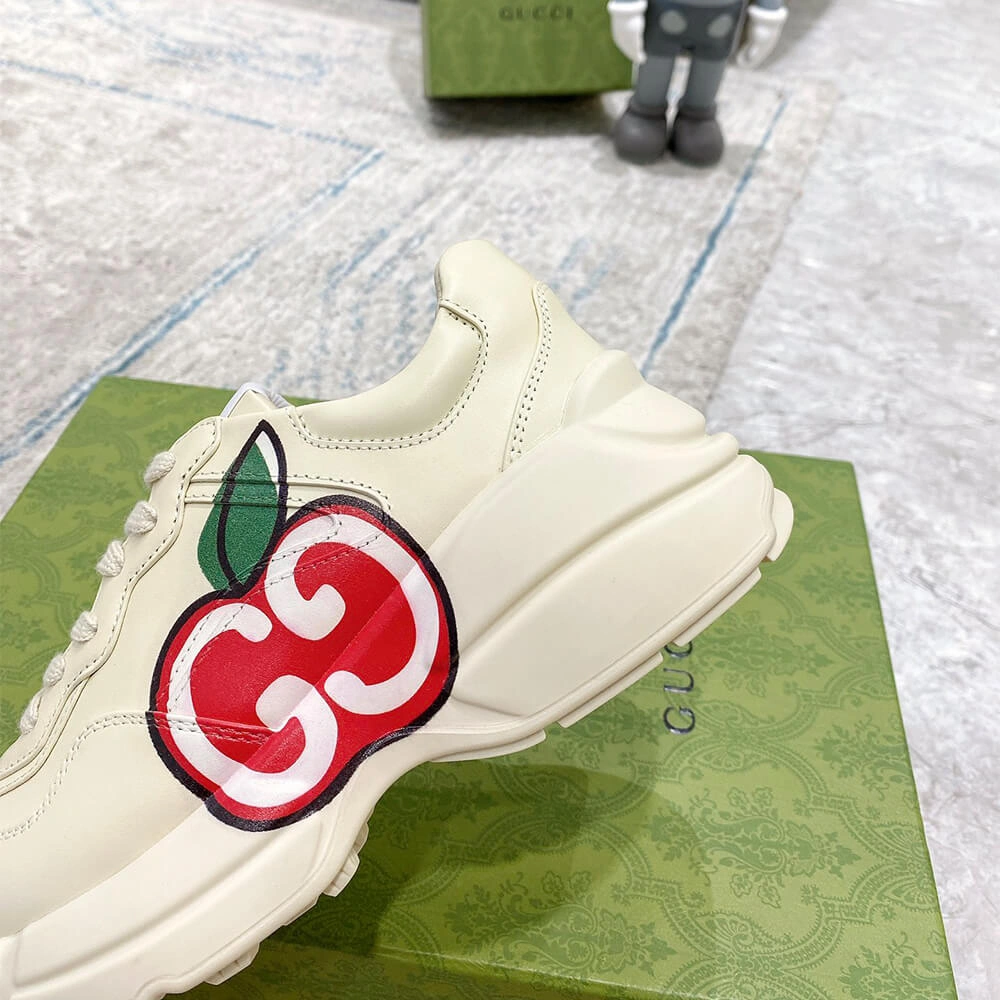 FlexibleFit Gucci Rhyton Apple-print Sneaker 3259