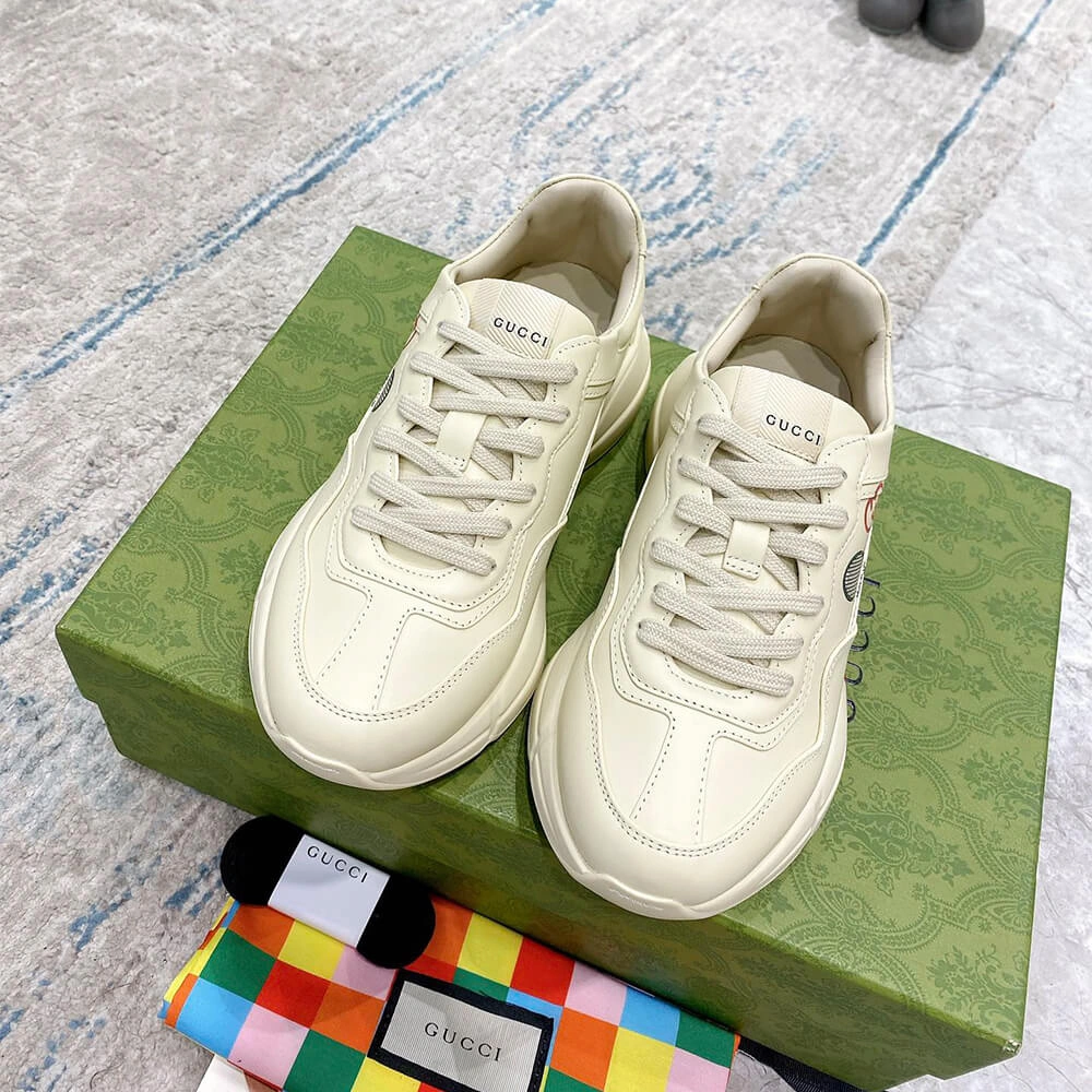 FashionForward Gucci Rhyton Sneaker with Print 3261