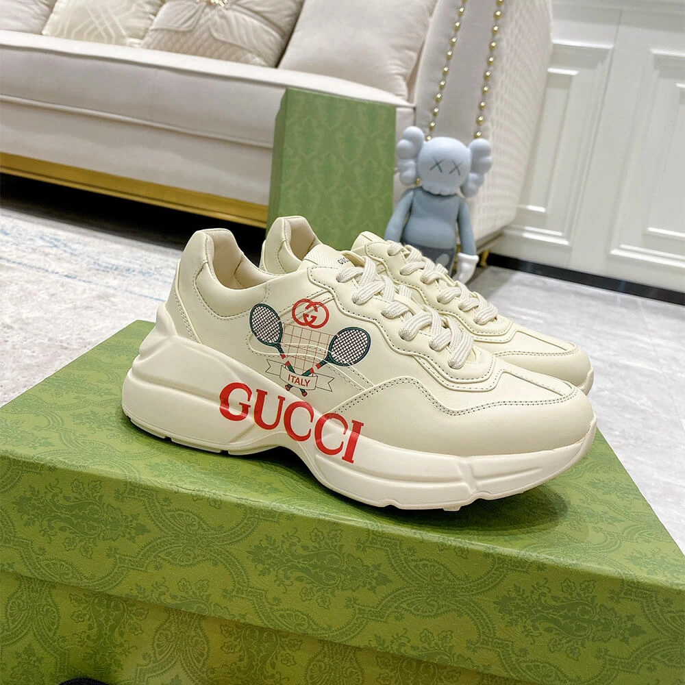 FashionForward Gucci Rhyton Sneaker with Print 3261