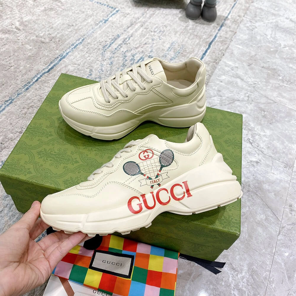 FashionForward Gucci Rhyton Sneaker with Print 3261