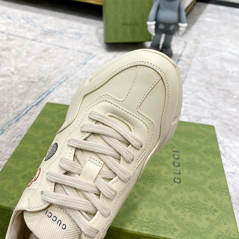 FashionForward Gucci Rhyton Sneaker with Print 3261