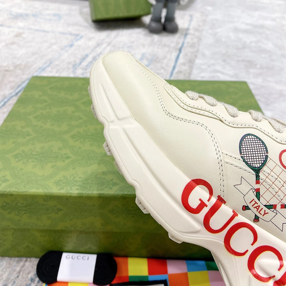 FashionForward Gucci Rhyton Sneaker with Print 3261