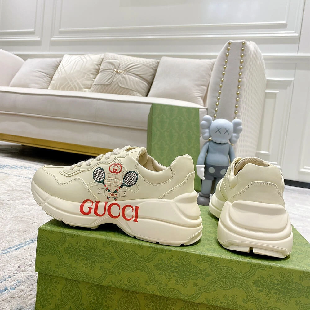 FashionForward Gucci Rhyton Sneaker with Print 3261