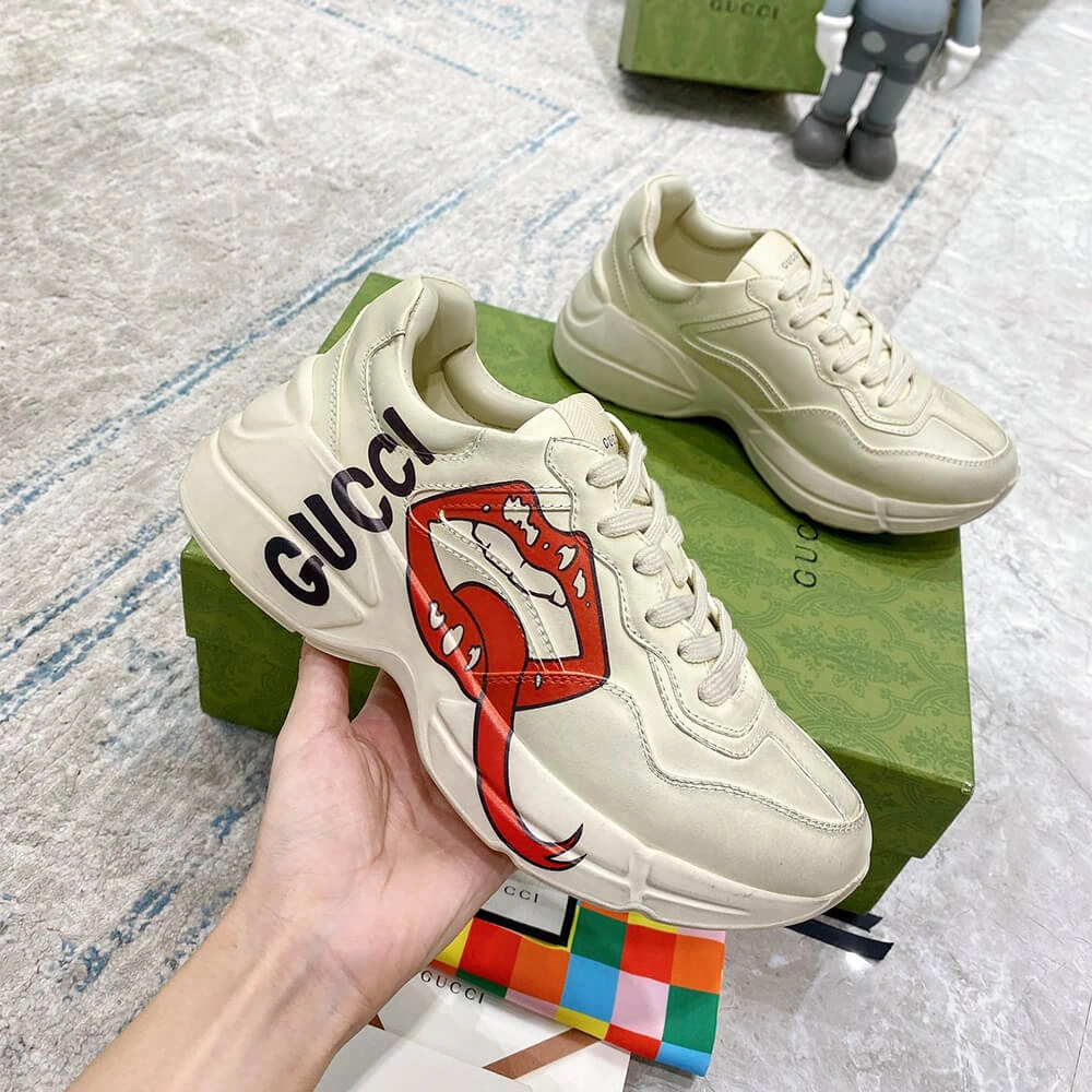 Comfortable Gucci Rhyton sneaker with mouth print 3271