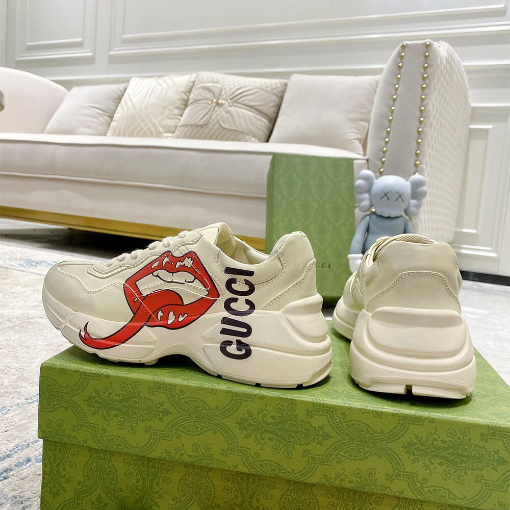 Comfortable Gucci Rhyton sneaker with mouth print 3271