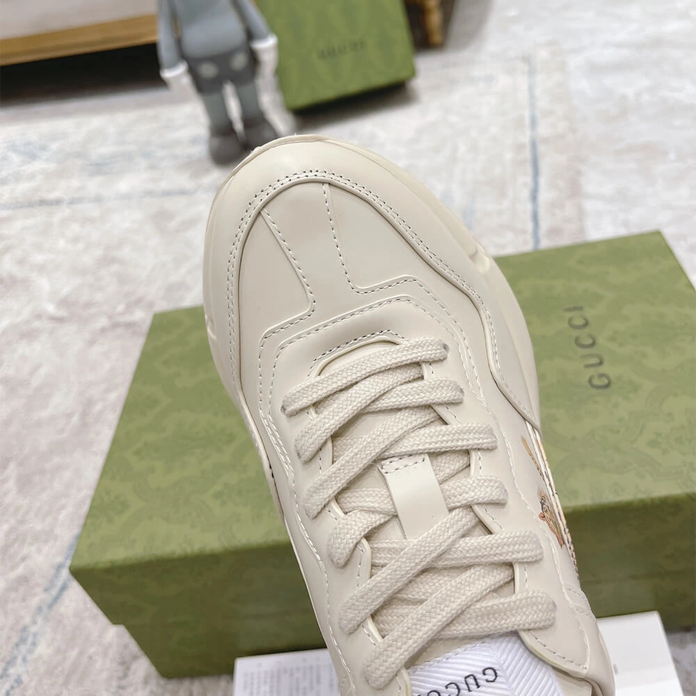 StreetReady Gucci Tiger Rhyton Sneaker 3289
