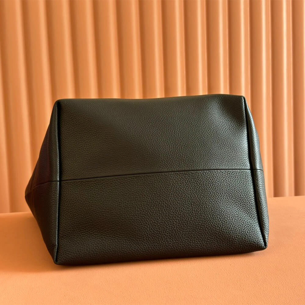 BestValue Gucci Totissima large reversible tote bag 1042