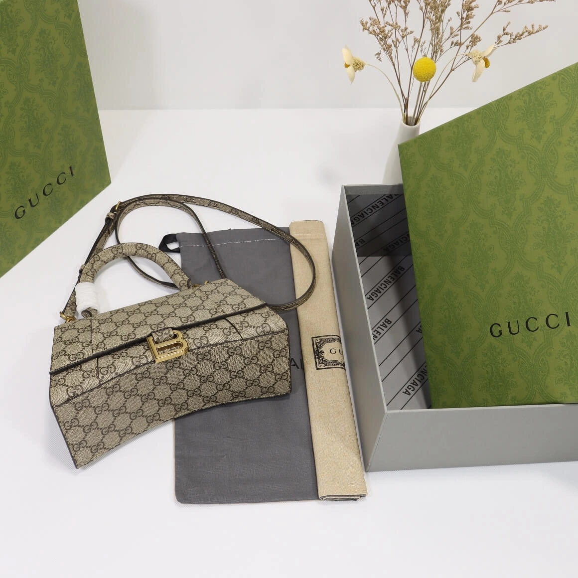 ComfortFit Gucci x Balenciaga Small Hourglass Bag 1272