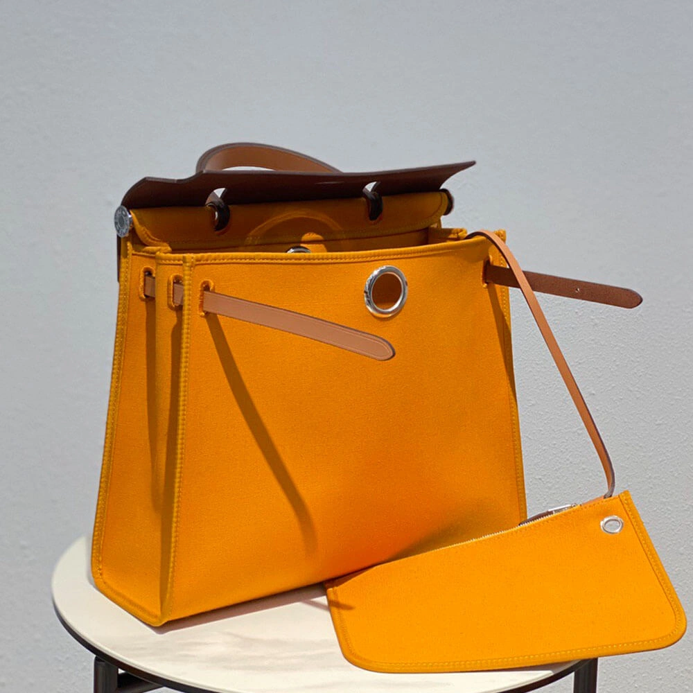 Stylish HERMES Herbag Zip 31 bag 1866