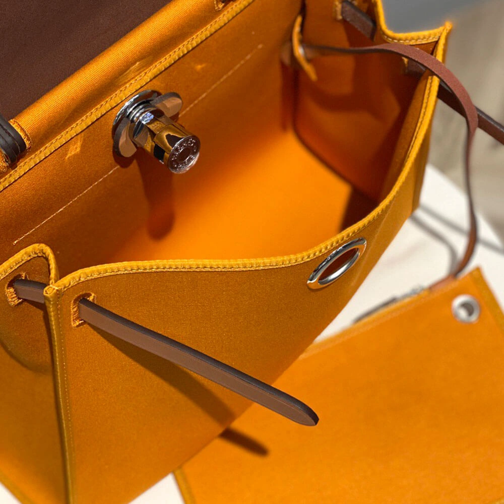 Stylish HERMES Herbag Zip 31 bag 1866