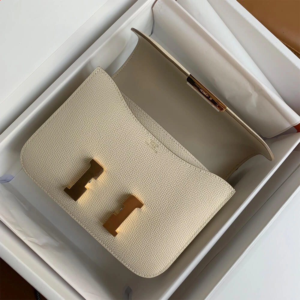 Sleek Hermes Constance 1783