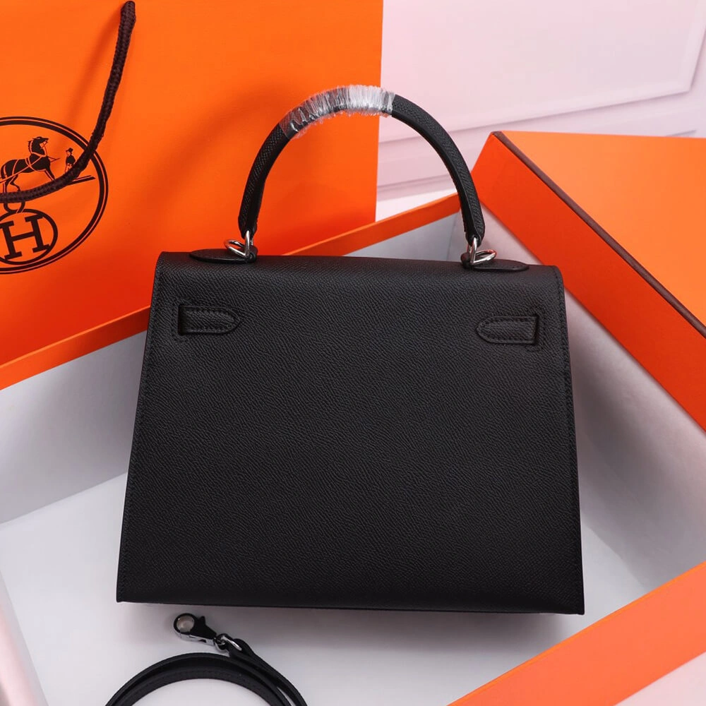 Sleek Hermes Kelly 1832