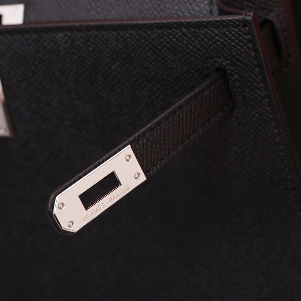 Sleek Hermes Kelly 1832