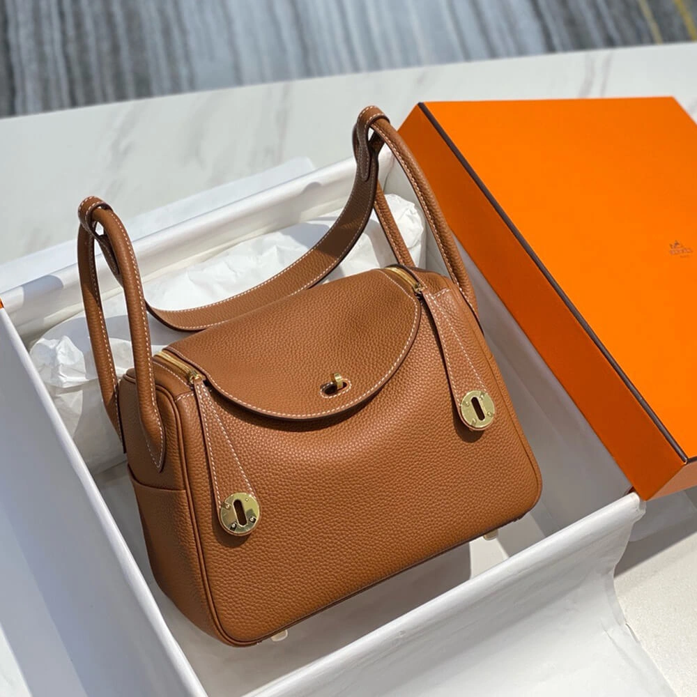 Trendsetting Hermes Lindy 1778