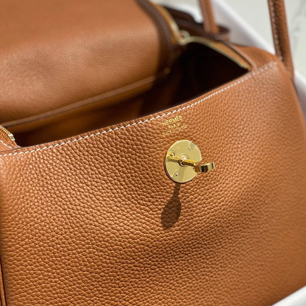 Trendsetting Hermes Lindy 1778