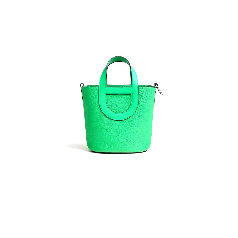 Breathable Hermès In-the-Loop 1746