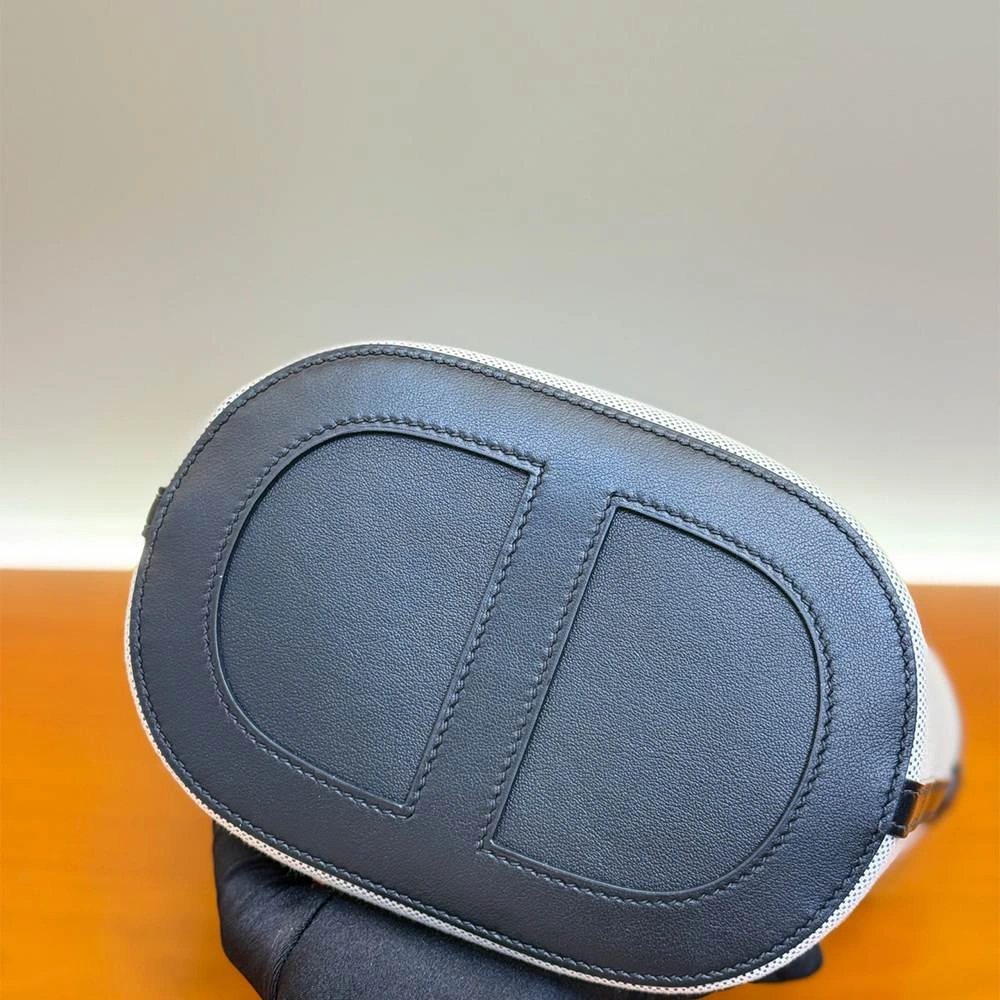 Hermès In-the-Loop Sleek 1768