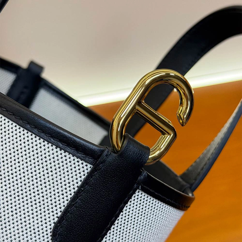 Hermès In-the-Loop Sleek 1768