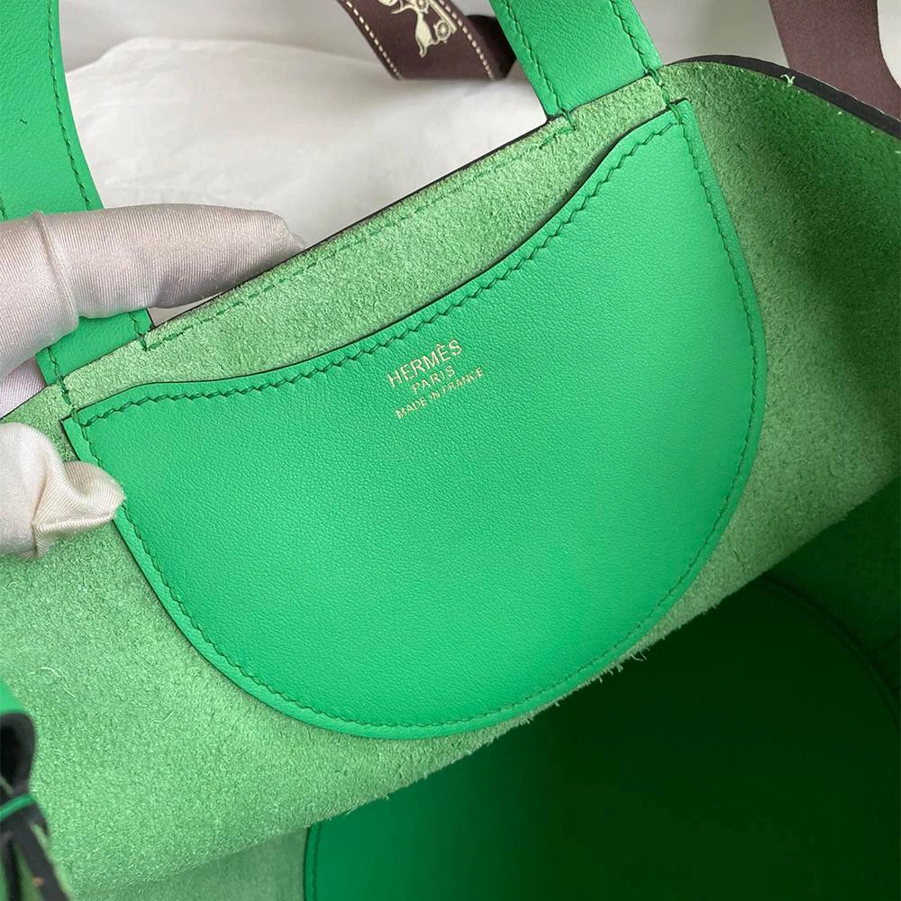 Breathable Hermès In-the-Loop 1746