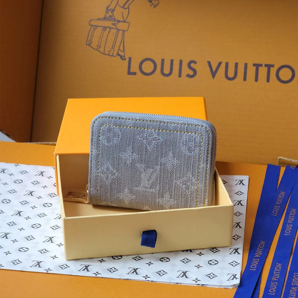 Resilient LV  Zippy Coin Purse 241