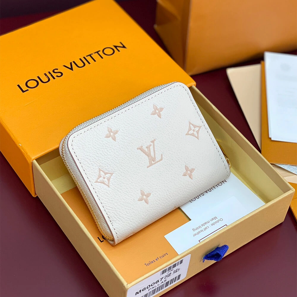 LV  Zippy Coin Purse Effortless 231