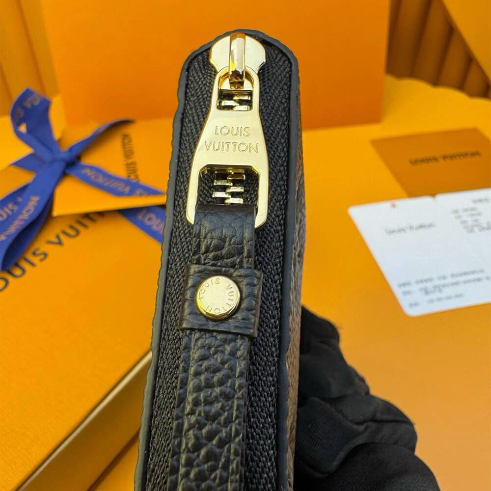 Affordable LV  Zippy Coin Purse 230