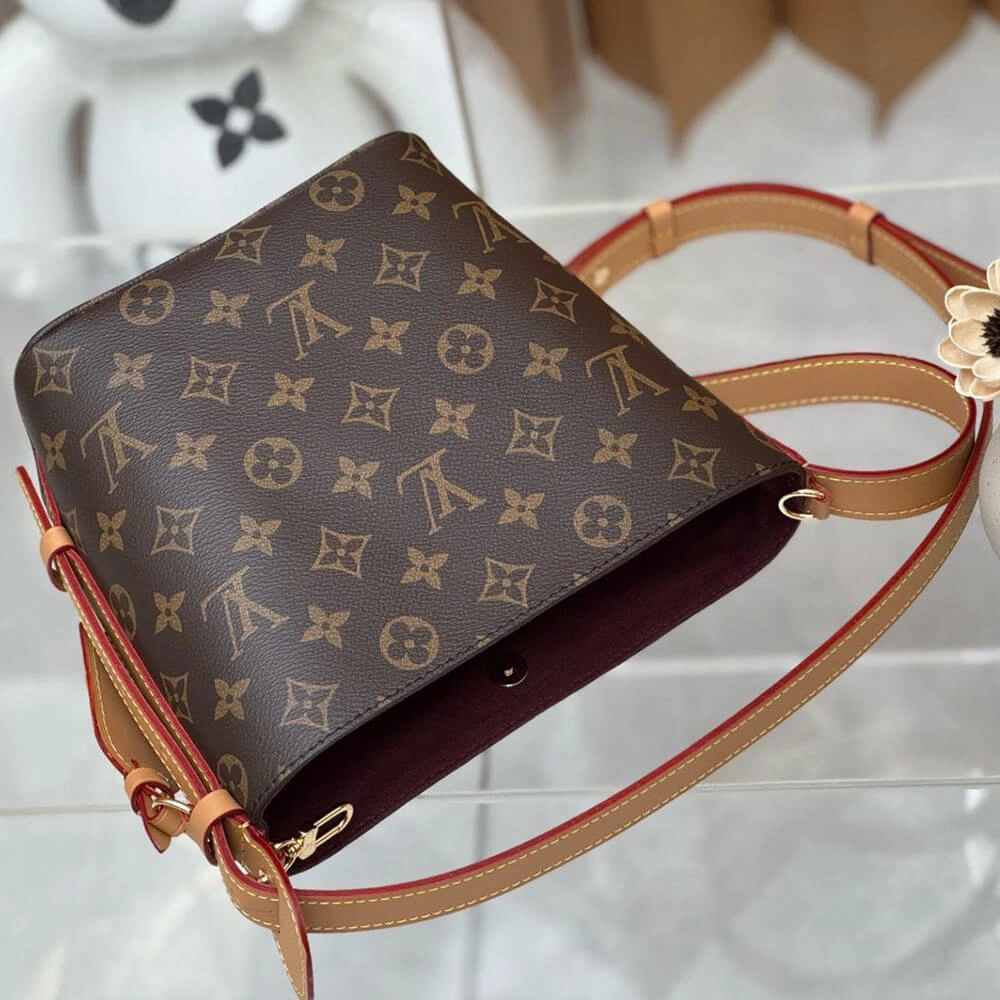 Trendy LV All In BB 477