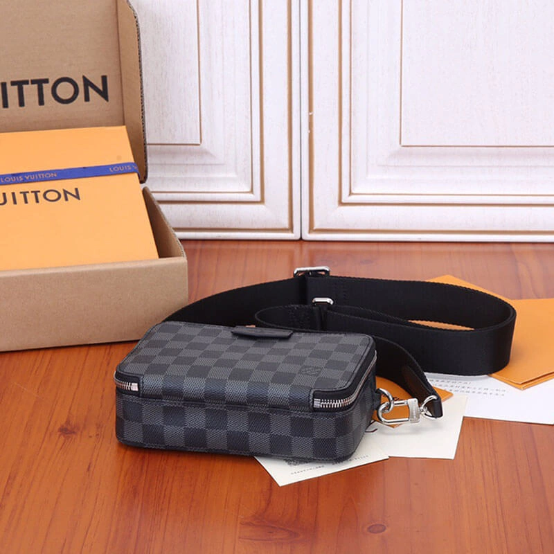 TravelReady LV Alpha Wearable Wallet 770