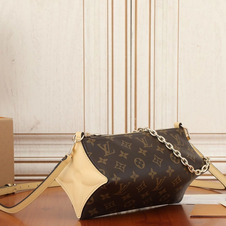 Stylish LV Bloom Pouch 510