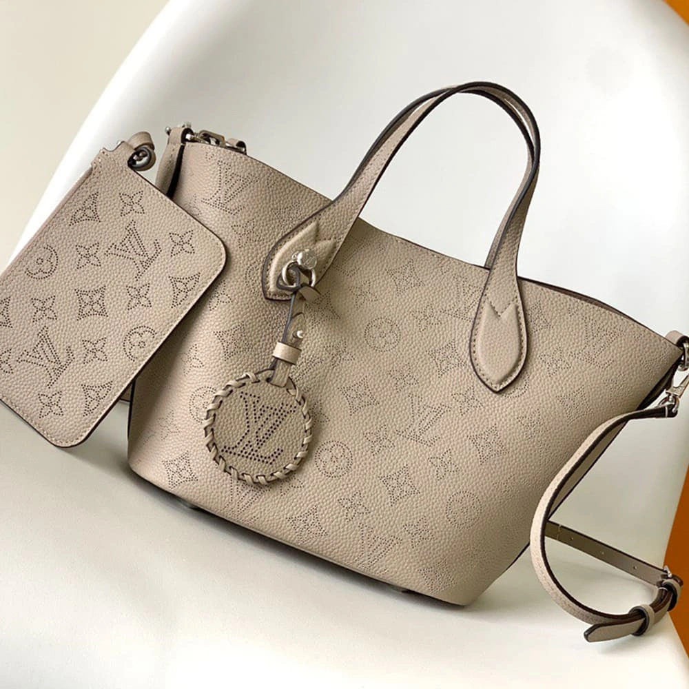 Stylish LV Blossom PM(HIGH-END GRADE) 110