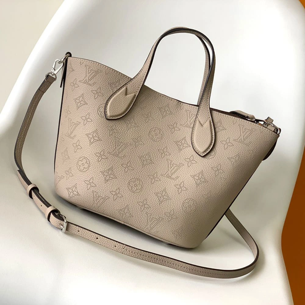 Stylish LV Blossom PM(HIGH-END GRADE) 110