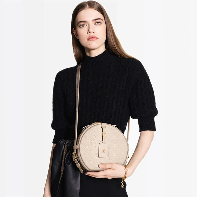 LV Boite Chapeau Souple MM Handbag Casual 937