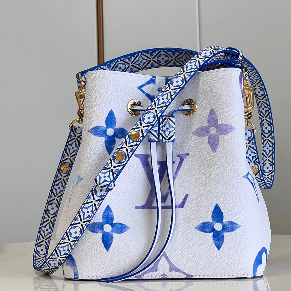 LV By the Pool NEONOE BB WaterResistant 535