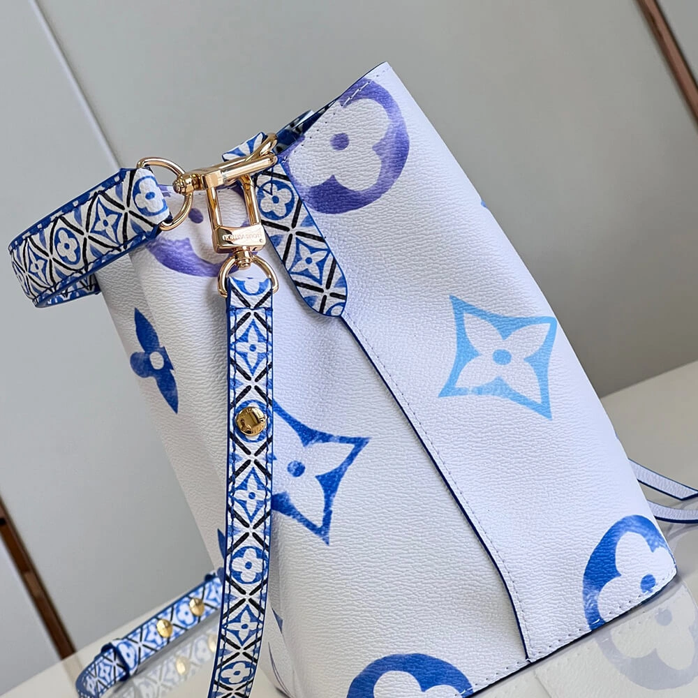LV By the Pool NEONOE BB WaterResistant 535
