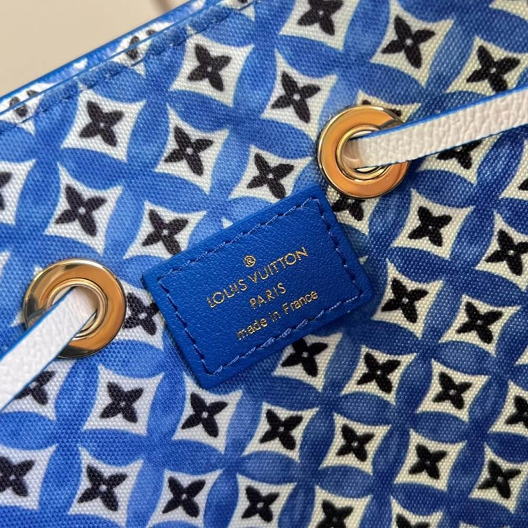 LV By the Pool NEONOE BB WaterResistant 535