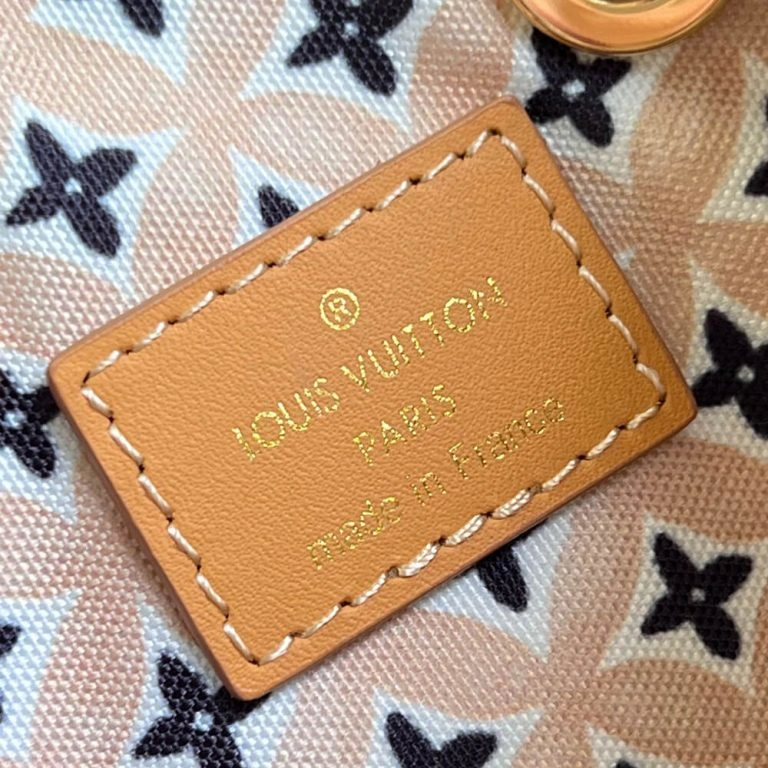 LV By the Pool NEONOE BB Lightweight 534
