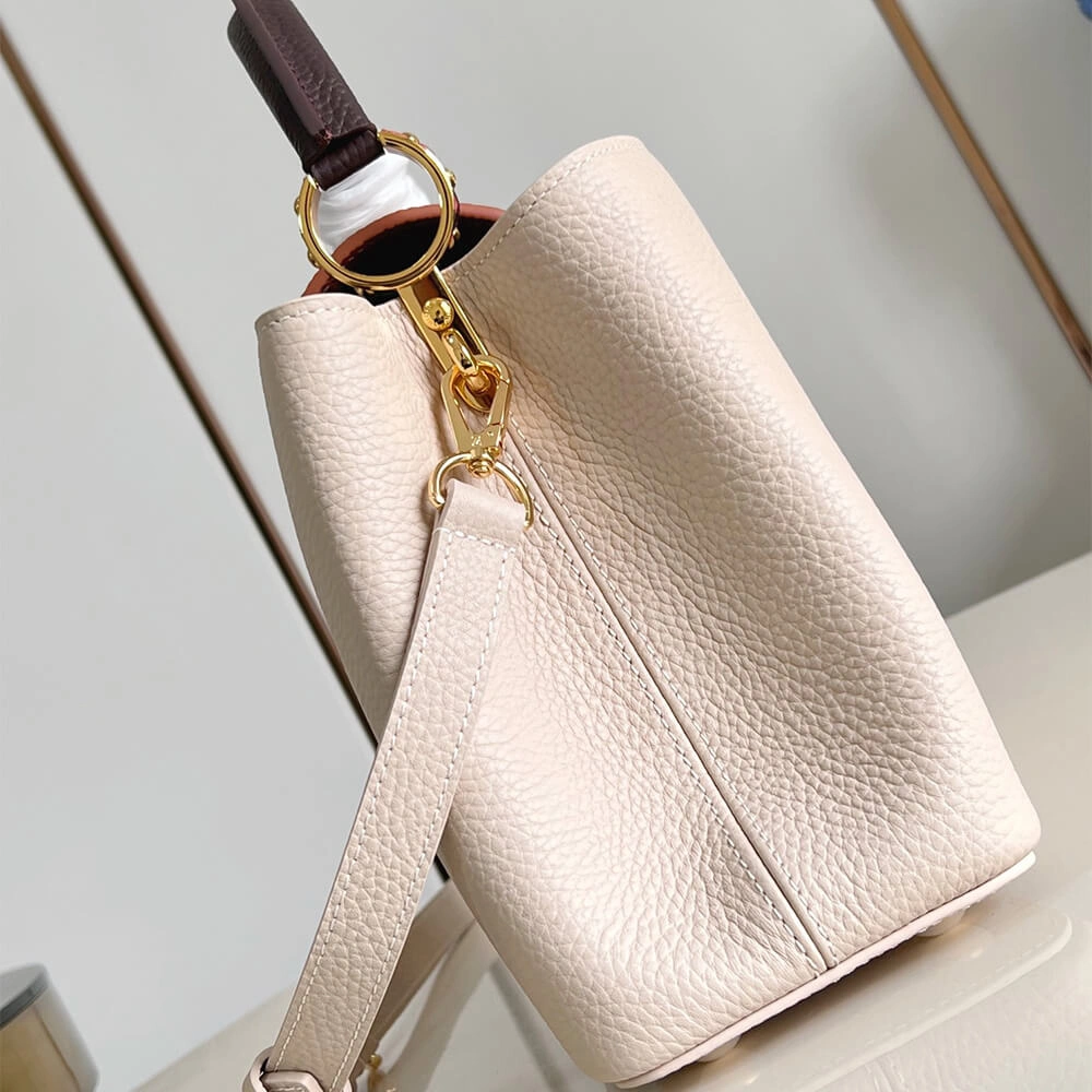 LV Capucines MM(HIGH-END GRADE) Classic 298