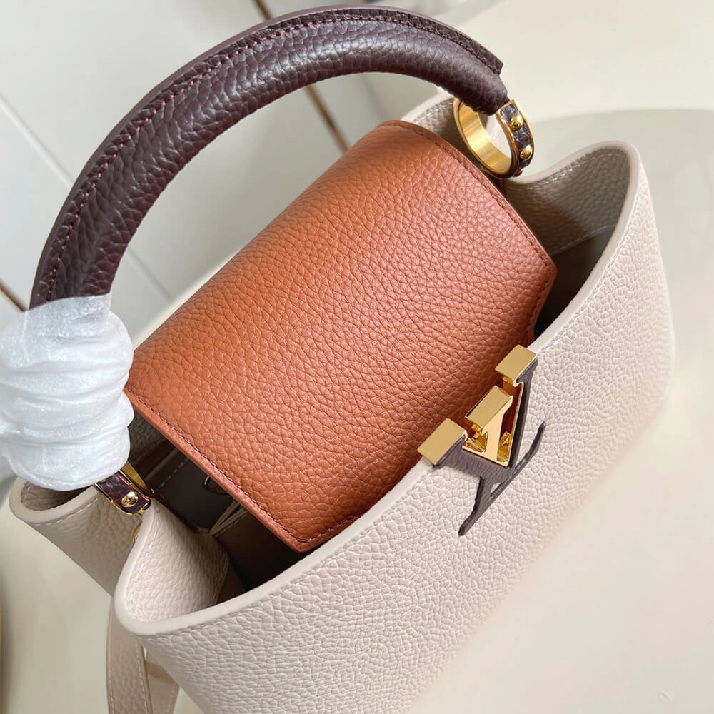 LV Capucines MM(HIGH-END GRADE) Classic 298